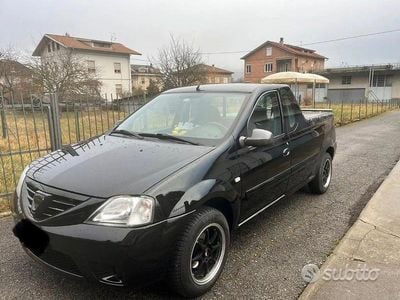 Usata Dacia Logan 86 CV (63 kW) 2010 Nero Pick-up
