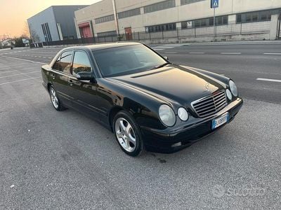 Usata Mercedes E220 2000 Nero Berlina