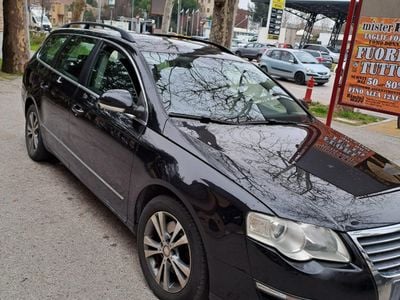 Nero Usata 2008 VW Passat Station wagon | 2600 € (Buon prezzo)
