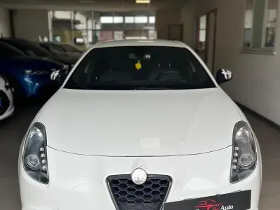 Usata Alfa Romeo Giulietta Progression 120 CV (88 kW) 2014 Bianco Utilitaria