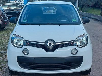 Usata Renault Twingo LIMITED 69 CV (50 kW) 2016 Bianco Utilitaria