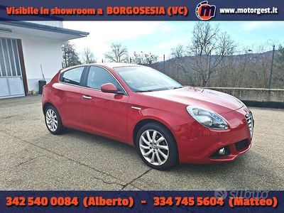 Usata Alfa Romeo Giulietta Distinctive 120 CV (88 kW) 2015 Rosso Utilitaria