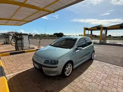 Usata Fiat Punto 131 CV (96 kW) 2002 Blu Utilitaria