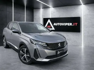 Usata Peugeot 3008 Allure 131 CV (96 kW) 2023 Grigio SUV