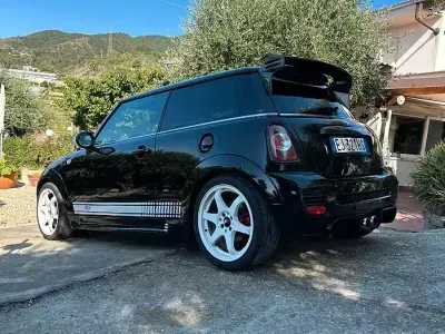 Usata Mini John Cooper Works 184 CV (135 kW) 2011 Nero Utilitaria