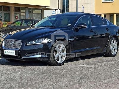 Usata Jaguar XF Luxury 275 CV (202 kW) 2012 Nero Berlina