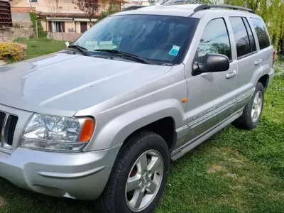 Usata Jeep Grand Cherokee Overland 163 CV (119 kW) 2003 Argento SUV