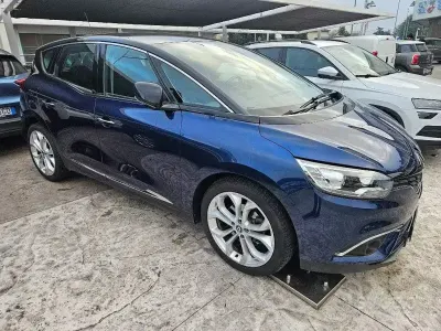 Usata Renault Scénic IV 110 CV (80 kW) 2018 Blu metallizzato Monovolume