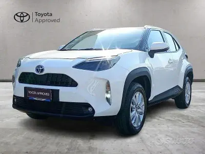 Usata Toyota Yaris Cross Active 116 CV (85 kW) 2022 Bianco SUV