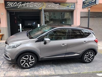 Usata Renault Captur Intens 90 CV (66 kW) 2017 Grigio SUV
