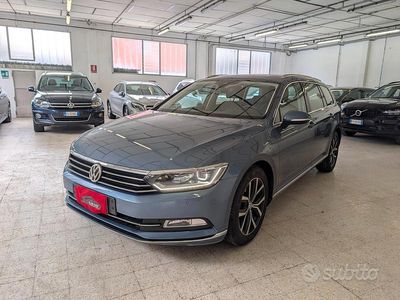 Usata VW Passat Highline 149 CV (109 kW) 2016 Blu Station wagon