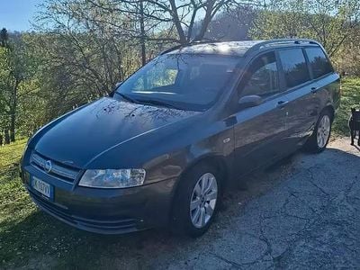 Usata Fiat Stilo Wagon 120 CV (88 kW) 2007 Marrone Station wagon