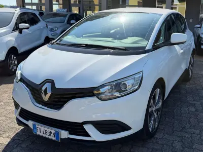 Usata Renault Scénic IV 120 CV (88 kW) 2019 Bianco Monovolume