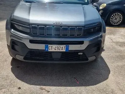 Usata Jeep Avenger 101 CV (74 kW) 2024 Grigio SUV