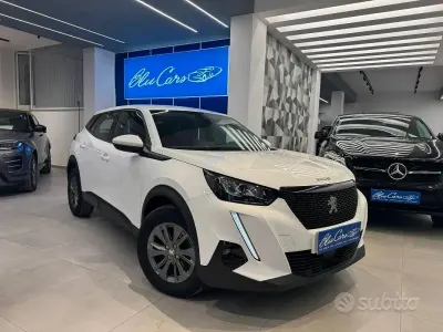 Usata Peugeot 2008 Allure 102 CV (75 kW) 2021 Bianco SUV