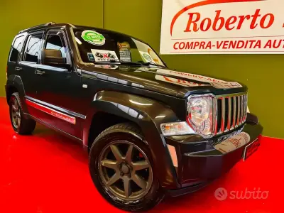 Używany Jeep Cherokee Sport 200 KM (147 kW) 2012 Szary SUV