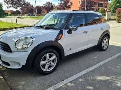 Usata Mini Cooper D Countryman 111 CV (81 kW) 2015 Bianco SUV