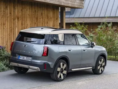 Nuova Mini Cooper Countryman Classic 204 CV (150 kW) 2026 Argento SUV