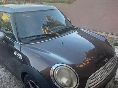 Usata Mini Cooper 109 CV (80 kW) 2008 Marrone Utilitaria
