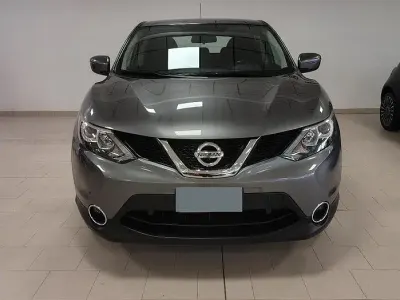 Usata Nissan Qashqai 110 CV (80 kW) 2016 Grigio SUV