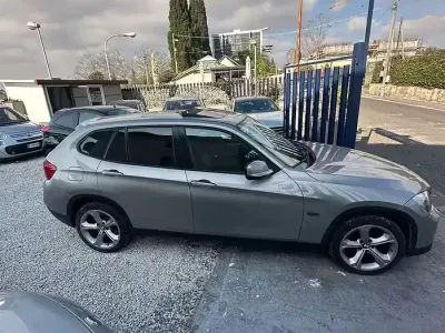 Usado BMW X1 143 HP (105 kW) 2010 Cinzento SUV