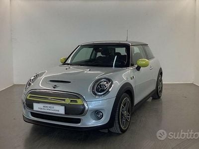 Usata Mini Cooper SE 160 kW (218 CV) 2021 White silver metallizzato Utilitaria