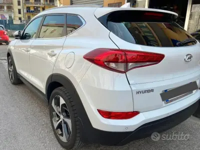 Usata Hyundai Tucson 116 CV (85 kW) 2016 Bianco SUV