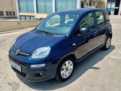 Usata Fiat Panda Pop 69 CV (50 kW) 2017 Blu Berlina