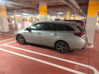 usata Toyota Auris Hybrid Auris 1.8 Hybrid Lounge