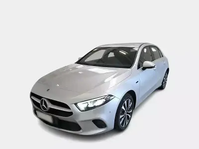 Begagnad Mercedes A250 Business 160 HK (117 kW) 2020 Sedan