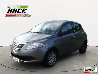 Usata Lancia Ypsilon 68 CV (50 kW) 2013 Grigio Utilitaria