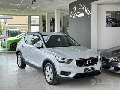 Usata Volvo XC40 Momentum 129 CV (94 kW) 2020 Grigio SUV