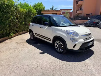 Begagnad Fiat 500L Trekking 85 HK (62 kW) 2015 Vit Minibuss