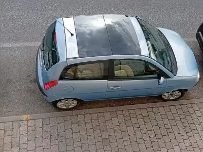 Usata Lancia Ypsilon 60 CV (44 kW) 2005 Bluazzurro Utilitaria