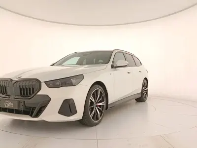 Usata BMW 520 M Sport 197 CV (144 kW) 2024 Bianco Station wagon