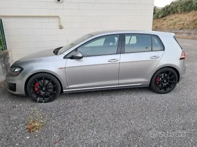 Usata VW Golf VII GTI 230 CV (169 kW) 2014 Grigio Berlina