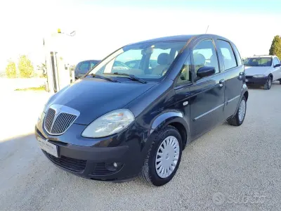 Usata Lancia Musa 95 CV (69 kW) 2005 Nero Monovolume