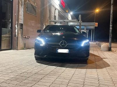 Usata Mercedes CLA220 Shooting Brake Executive 177 CV (130 kW) 2017 Nero Station wagon