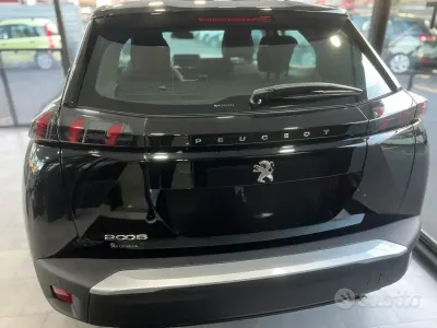 Usata Peugeot 2008 110 CV (80 kW) 2021 Nero SUV