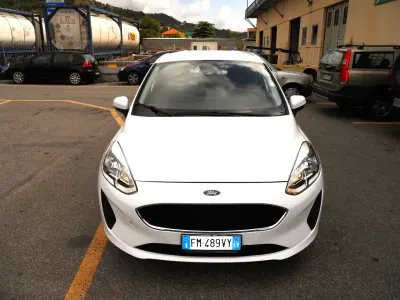 Usata Ford Fiesta 69 CV (50 kW) 2018 Bianco Utilitaria