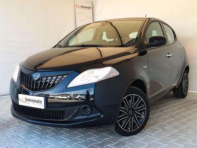 Usata Lancia Ypsilon Gold 69 CV (50 kW) 2023 Nero Utilitaria