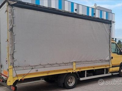 Usata Renault Master 146 CV (107 kW) 2003 Giallo Berlina