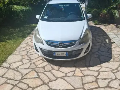 Usata Opel Corsa 85 CV (62 kW) 2013 Bianco Utilitaria