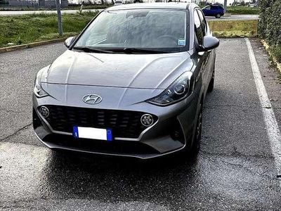 Begagnad Hyundai i10 Prime 67 HK (49 kW) 2021 Grå Halvkombi