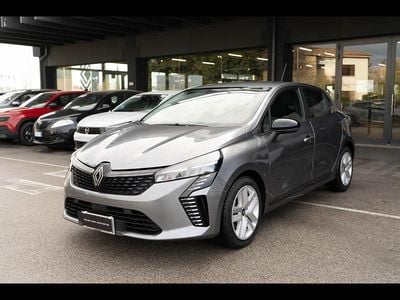 Usata Renault Clio V Evolution 94 CV (69 kW) 2024 Grigio scisto Berlina