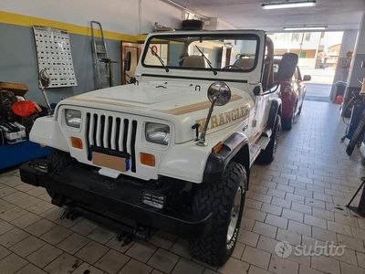 Usado Jeep Wrangler 1987 SUV