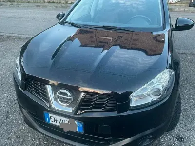 Usata Nissan Qashqai 110 CV (80 kW) 2012 Nero SUV