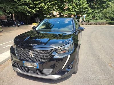 Usata Peugeot 2008 Allure 131 CV (96 kW) 2022 Nero SUV