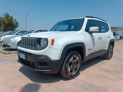Usata Jeep Renegade Sport 120 CV (88 kW) 2018 Bianco SUV