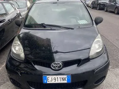 Usata Toyota Aygo Connect Style 68 CV (50 kW) 2011 Utilitaria